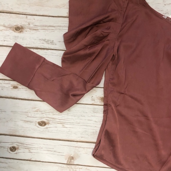 Lulumari Rose Mauve One Shoulder Top - Picture 5 of 7